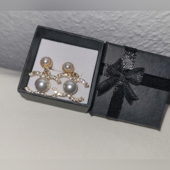 Chanel Style Earrings - Picture 6 of 6